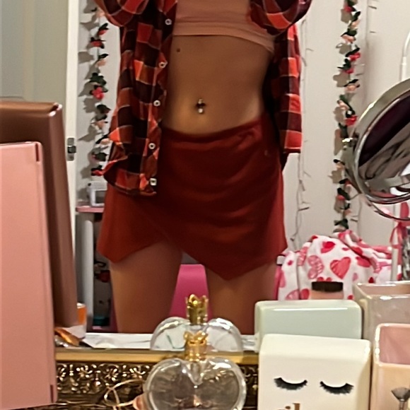 Olivaceous velvet skirt medium skirt with shorts - Picture 3 of 3